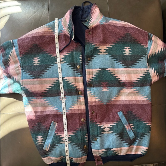Men/Womens Multicolor Aztec Patterned Reversible Jacket - Picture 6 of 7